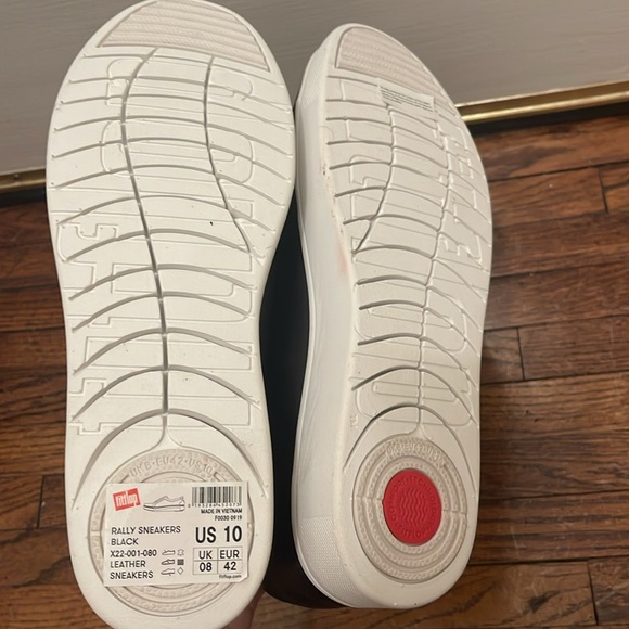 Fit Flop Sneakers - Picture 3 of 6